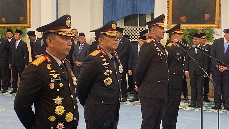 Jenderal Listyo Sigit Prabowo Dilantik Menjadi KSP Berstatus Aktif